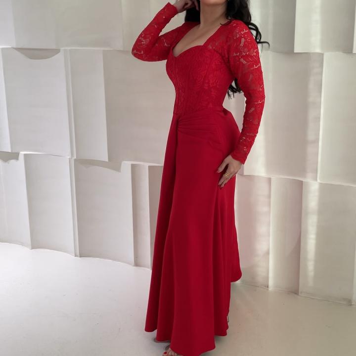 بدلة سهرة لون جديد